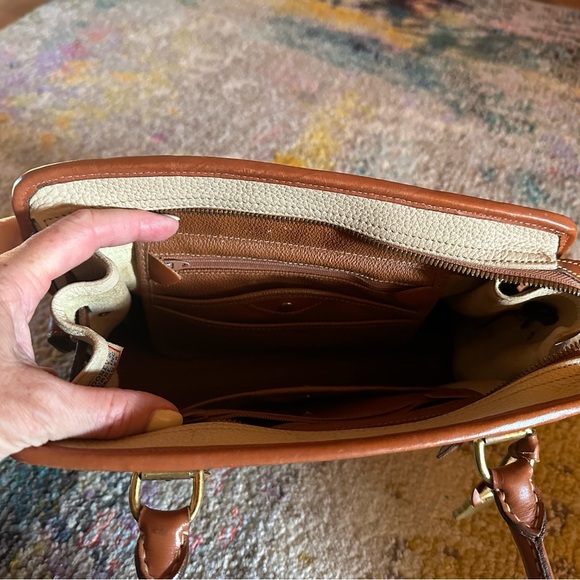Authentic Dooney and Burke satchel bag. Dooney and Burke leather purse. Vintage - Picture 7 of 14